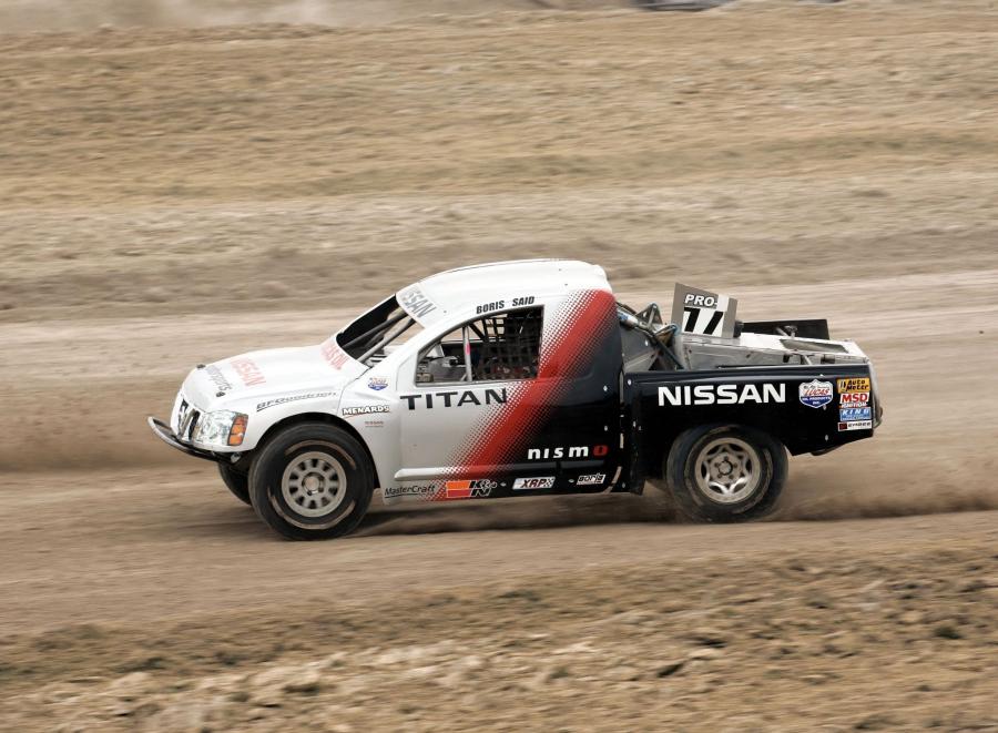  Nissan Titan PRO 4x4 Race Truck 2007 года  (фото 2 из 5)